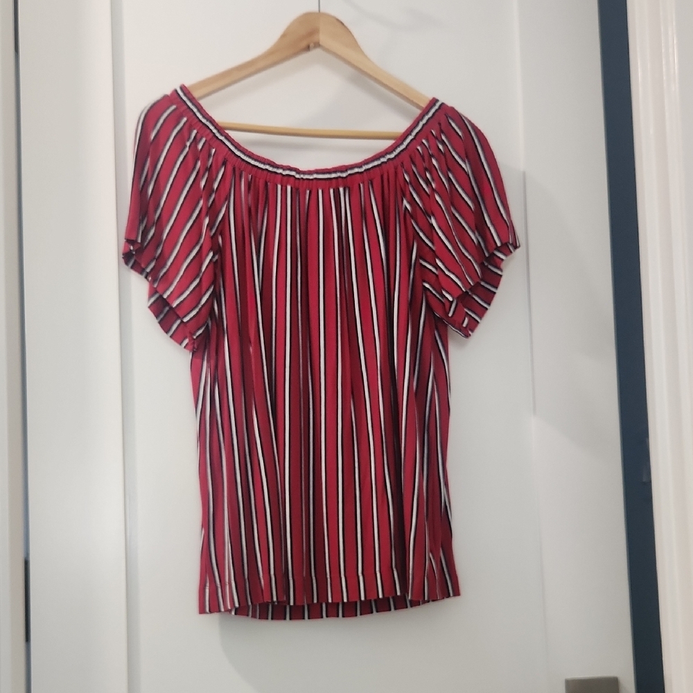 LOFT Red and Black Ruffled Blouse